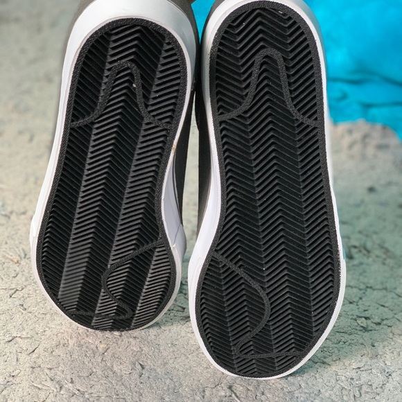 SOLD - Picture 4 of 5